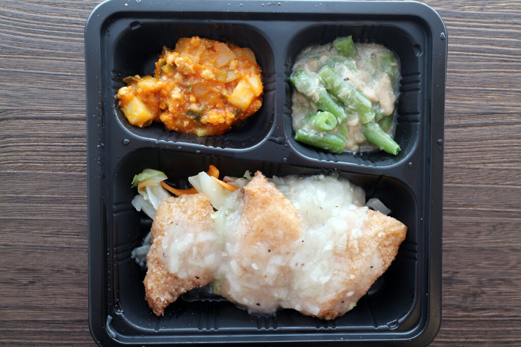 食のそよ風_kanau_全粒粉で揚げた鰈（カレイ）のねぎ塩あんかけ
