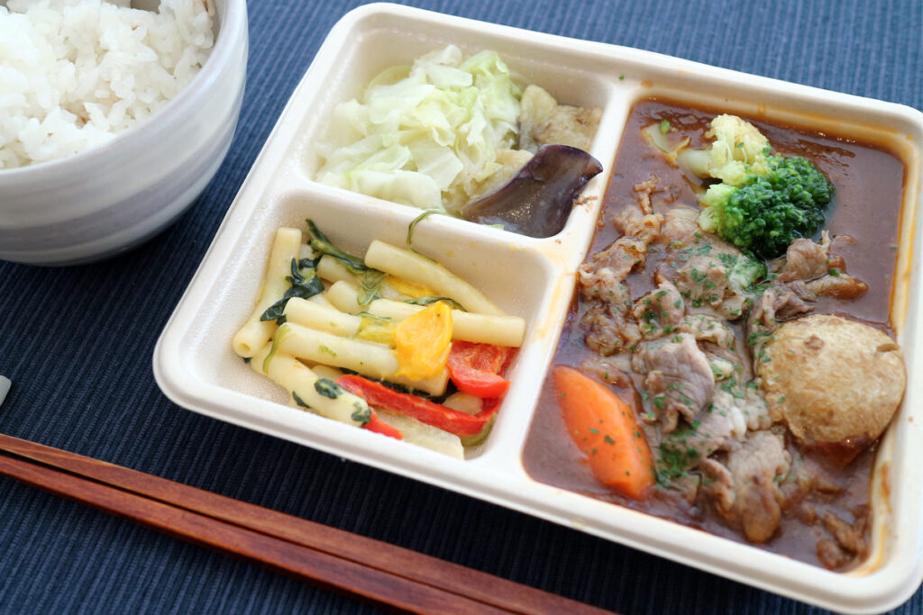 デリピックスじっくり煮込んだビーフシチュー 赤ワイン仕立て