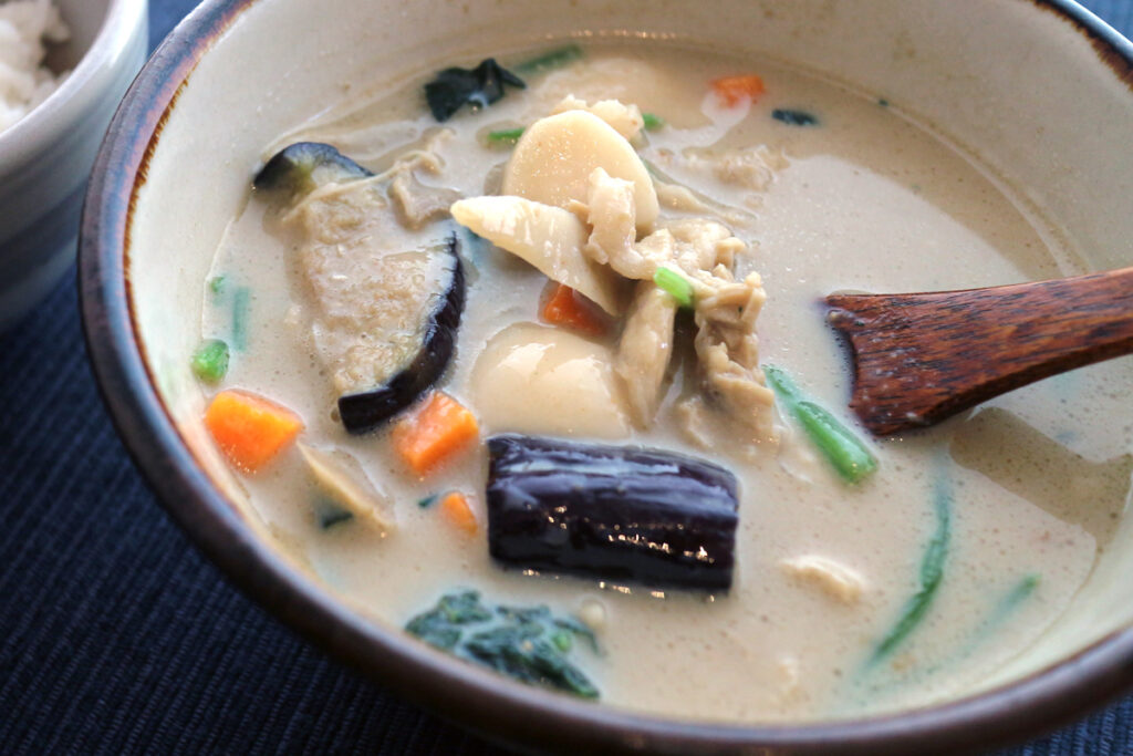 グリーンスプーン西京味噌の野菜たっぷり豚汁