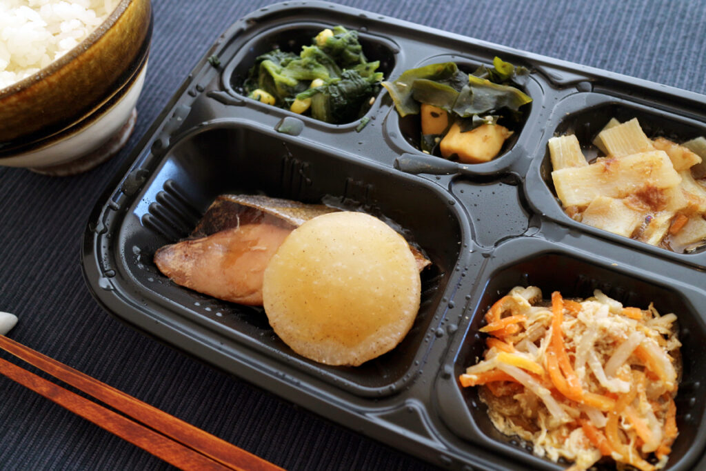 ワタミの宅食ダイレクト「いつでも五菜」ブリと大根の照り焼き